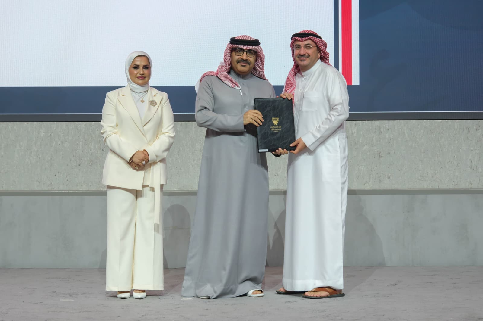 H.E. Dr. Mohamed bin Mubarak Juma Hands Over Accreditation Renewal Certificates as Gulf University Secures Five-Year Institutional and Programmatic Accreditation, Launches Landmark Ph.D. Programs