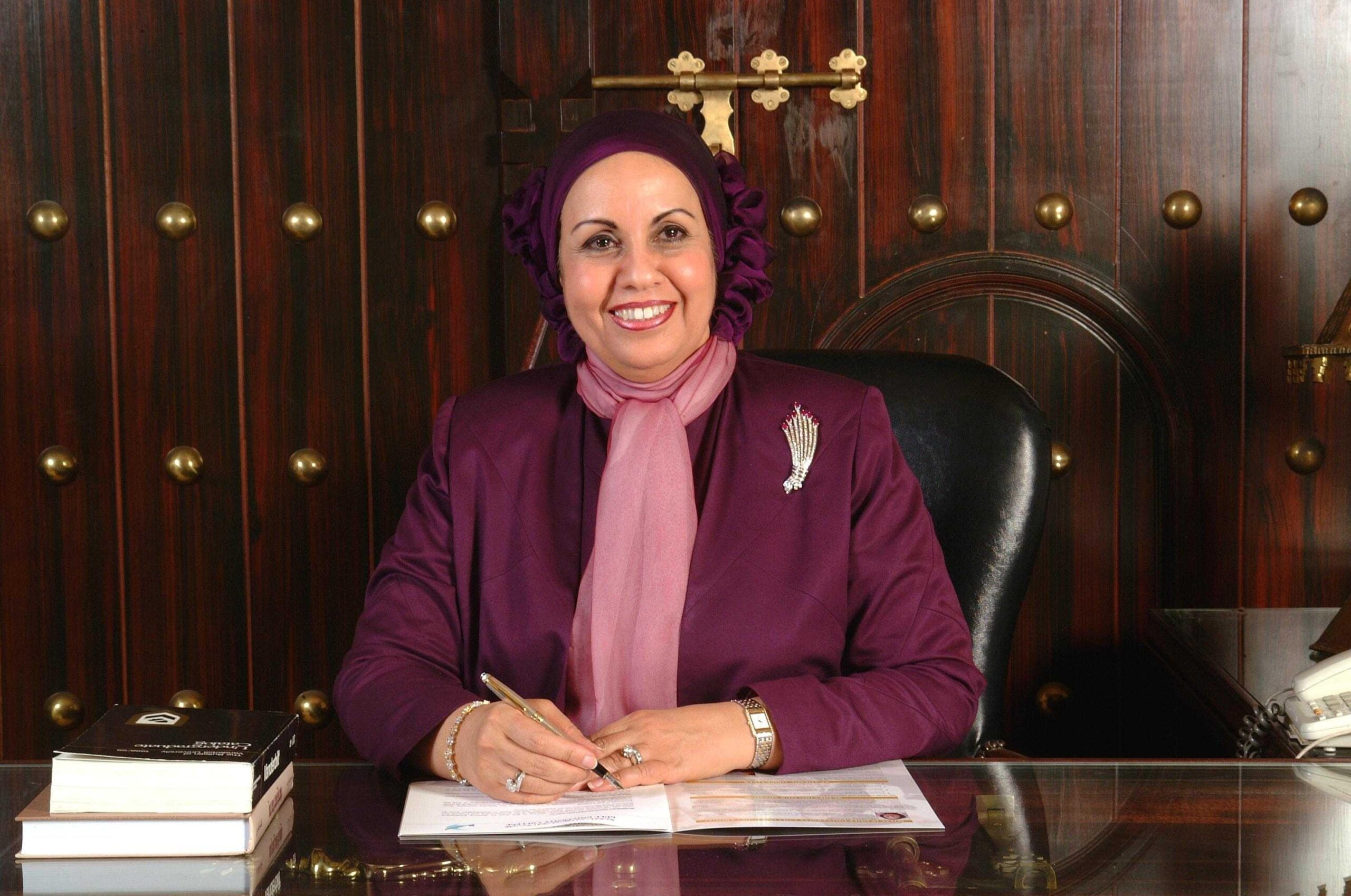 Professor Mona Rashid Al-Zayani Thanks Cabinet for Approving Agreement with Ministry of Works